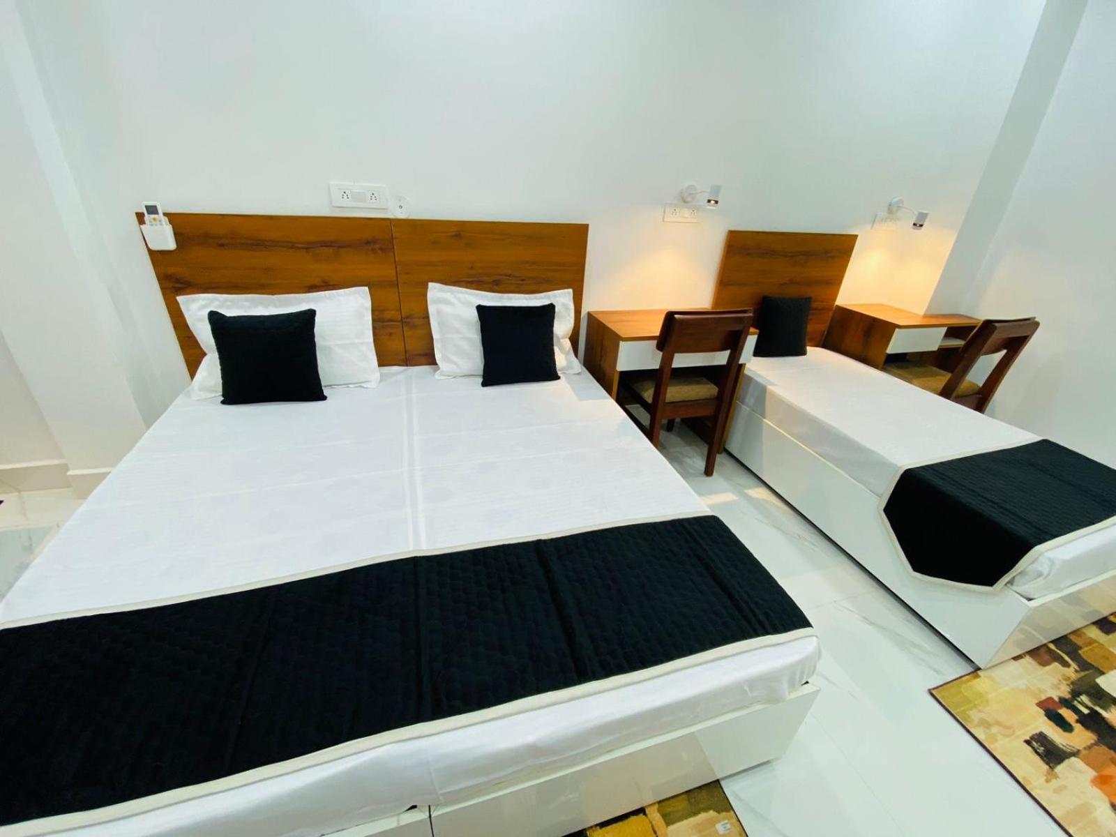 Royal Park Inn Greater Noida Exteriör bild