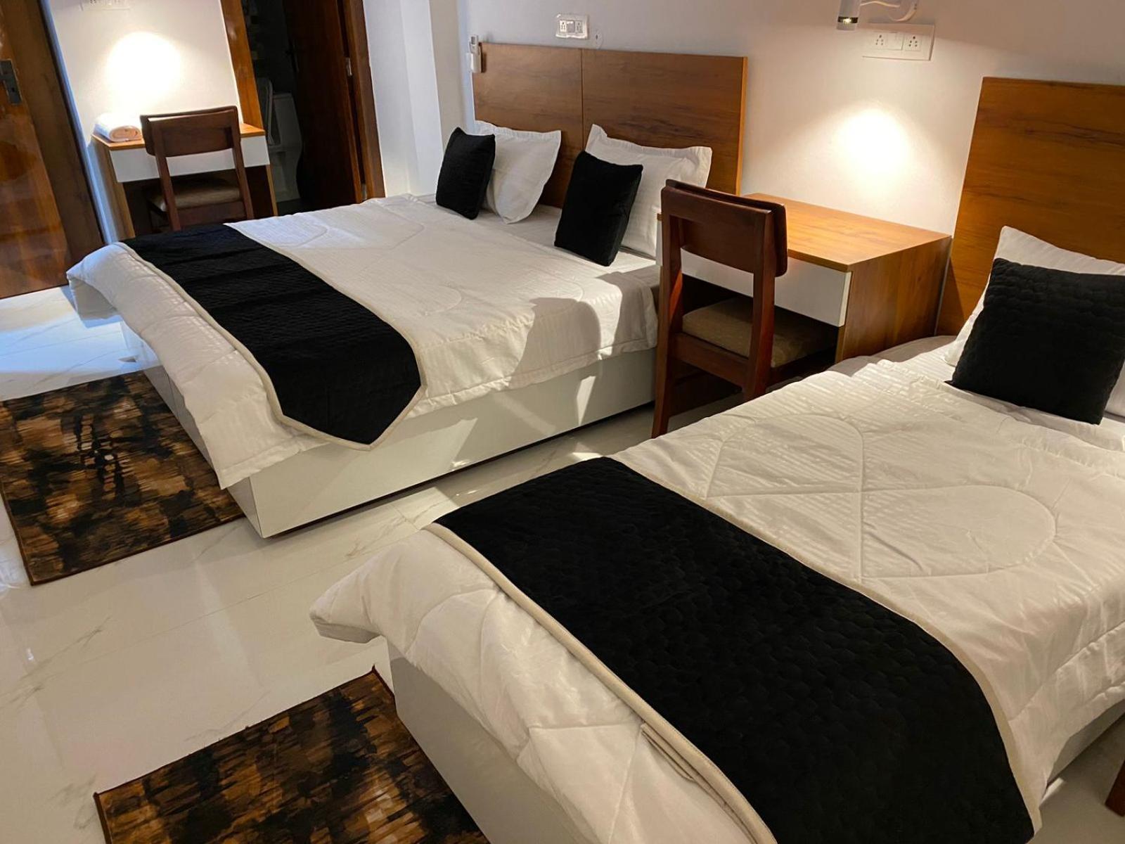 Royal Park Inn Greater Noida Exteriör bild